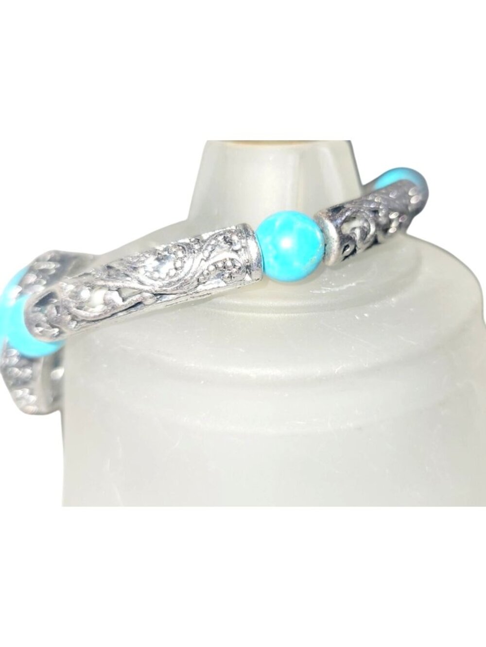 Vintage Turquoise Stone and Chips Silver Tone Fillagree Bracelet - Picture 2 of 9